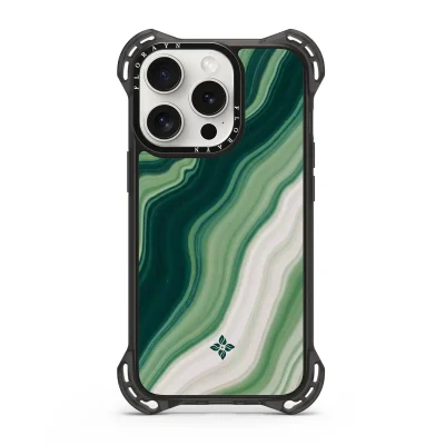 Emerald Muse – iPhone 13 Pro Case